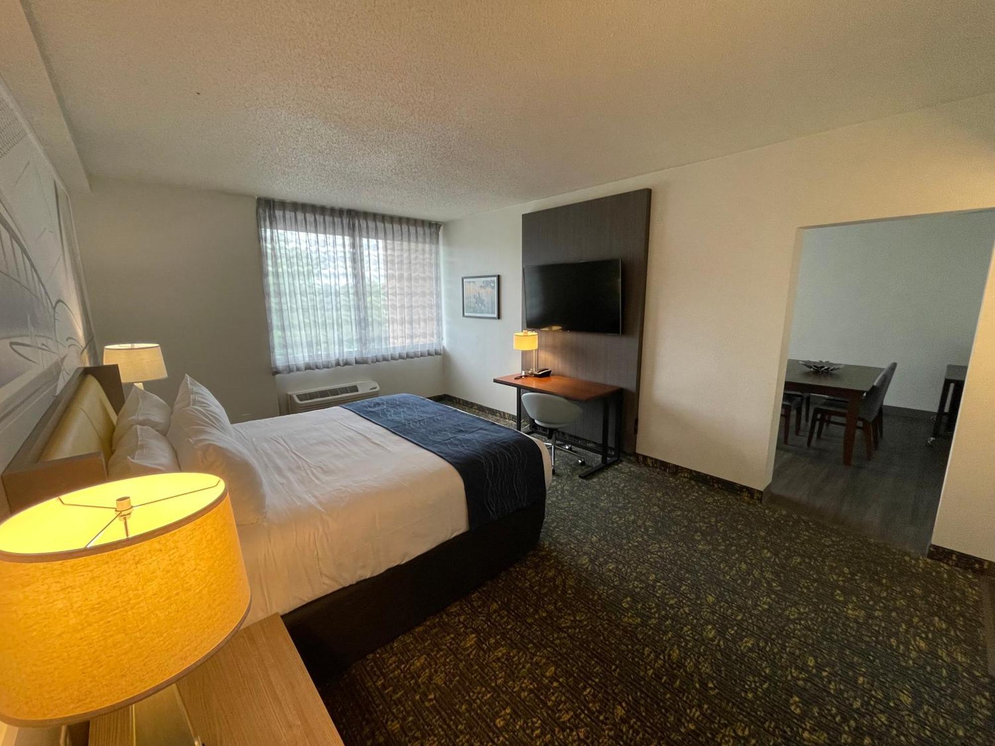 Saint Louis Airport Hotel Woodson Terrace Екстер'єр фото