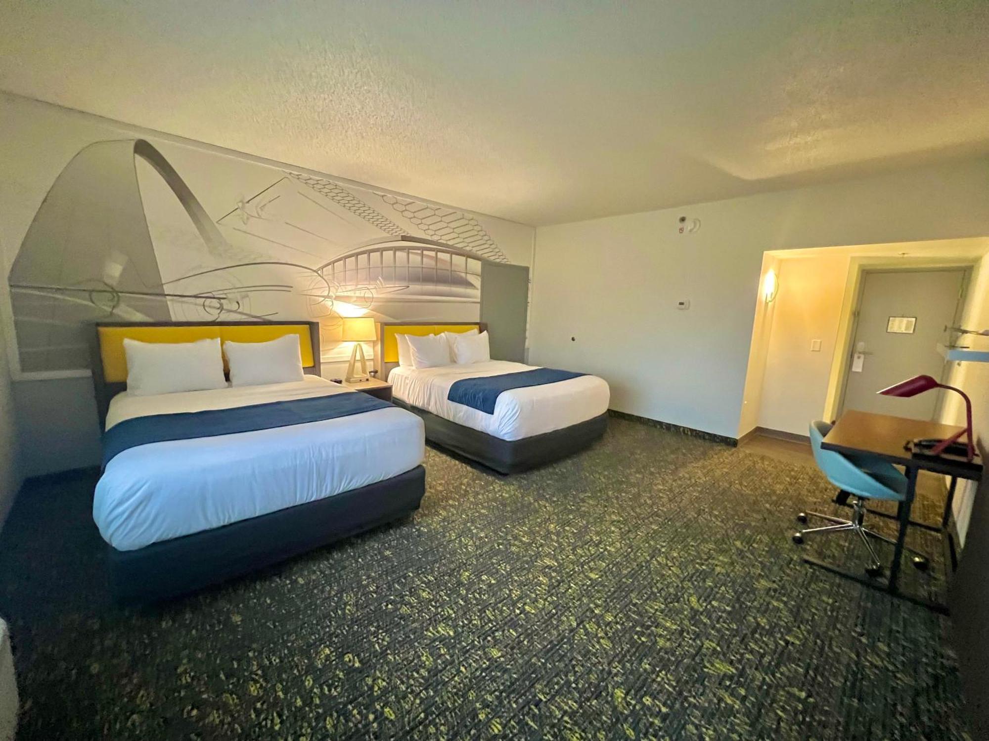 Saint Louis Airport Hotel Woodson Terrace Екстер'єр фото