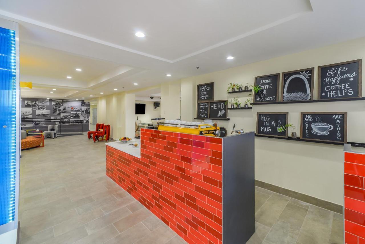 Saint Louis Airport Hotel Woodson Terrace Екстер'єр фото