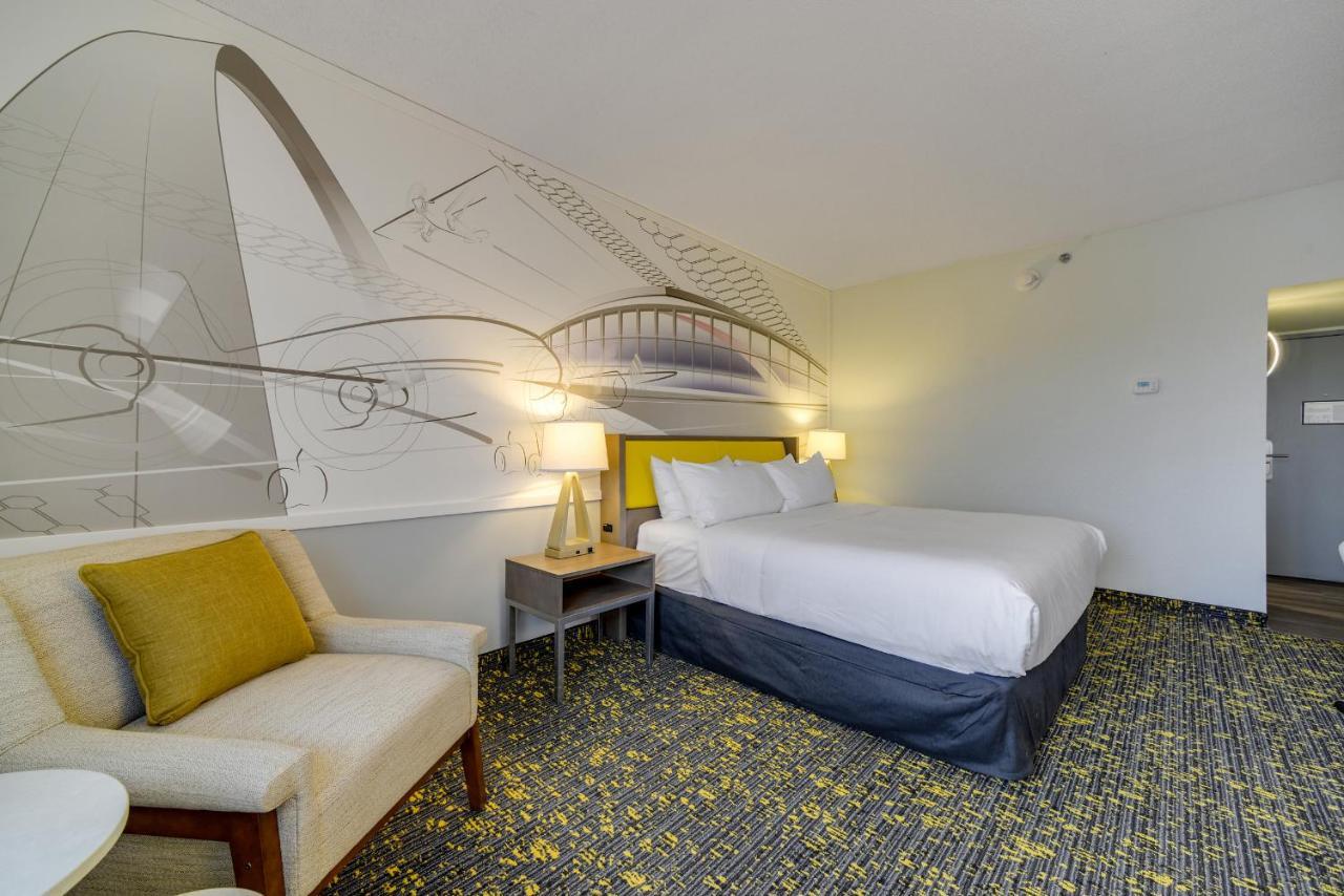 Saint Louis Airport Hotel Woodson Terrace Екстер'єр фото