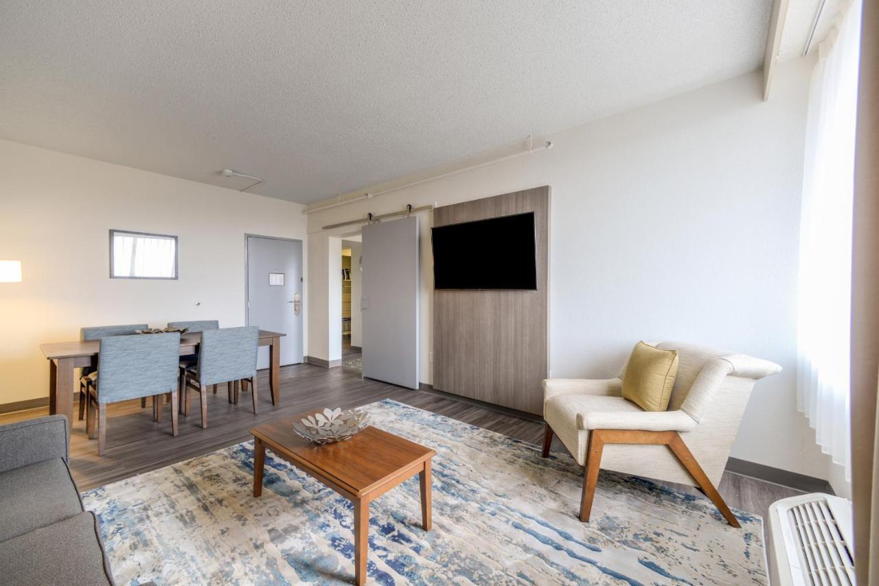 Saint Louis Airport Hotel Woodson Terrace Екстер'єр фото